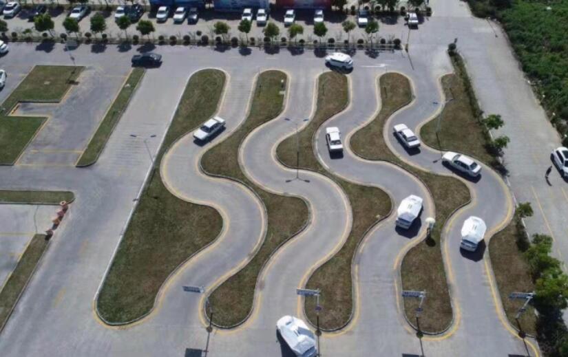 苏州绿洲驾校训练场